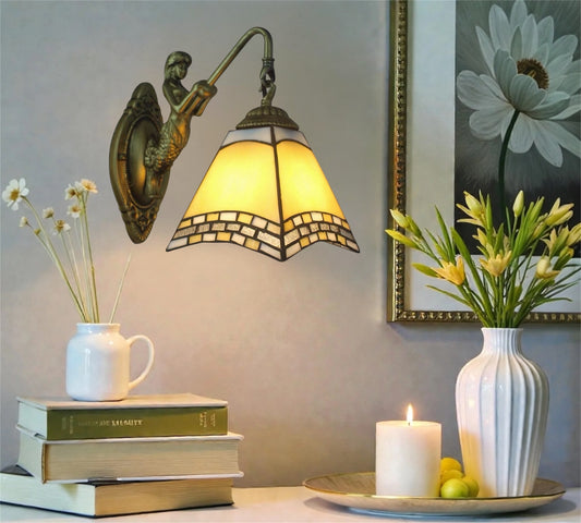 CDH Tiffany Wall Lights with 15cm Shade (26016RW1)