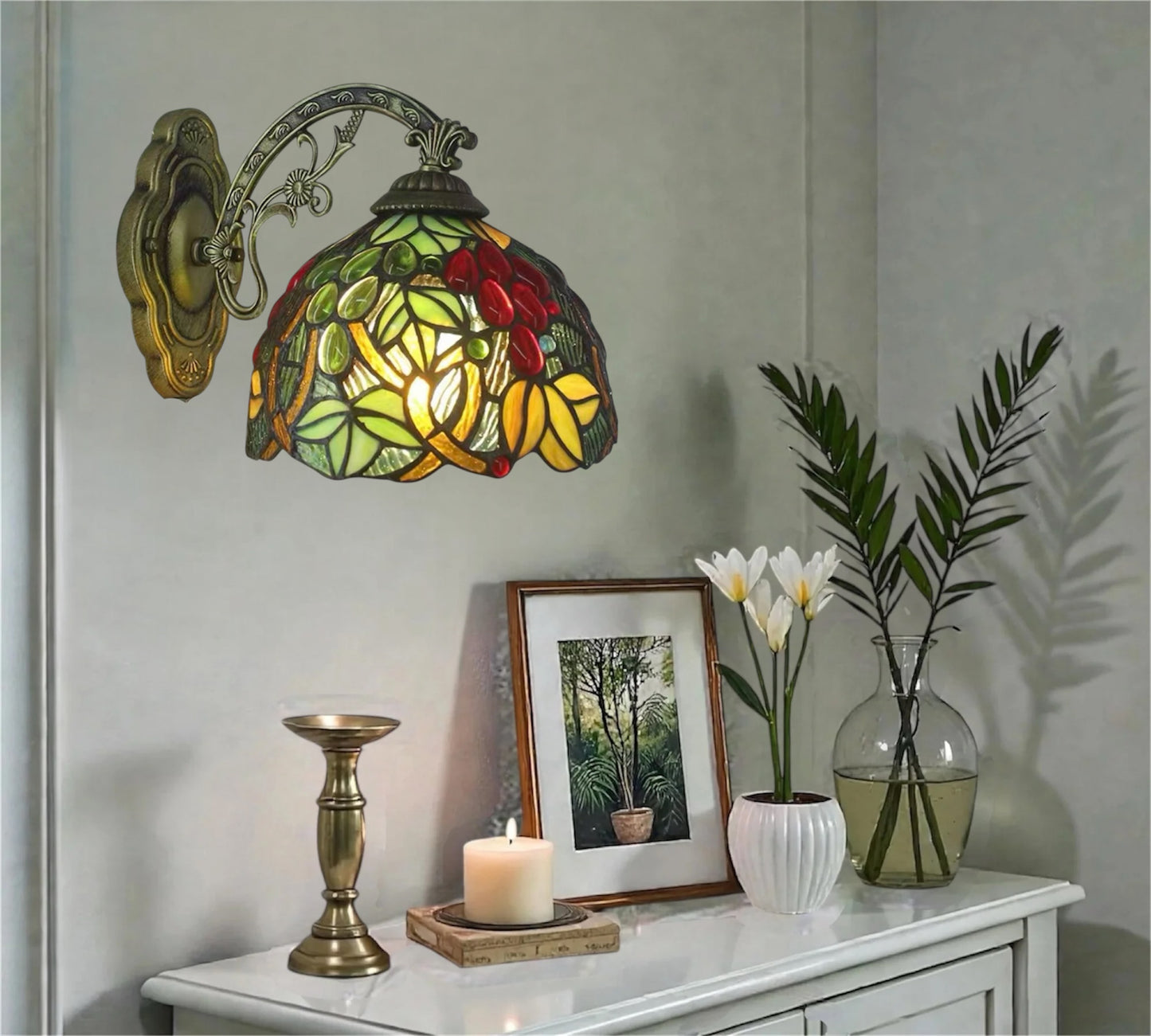 CDH Tiffany Wall Lights with 20cm Shade (15001W)