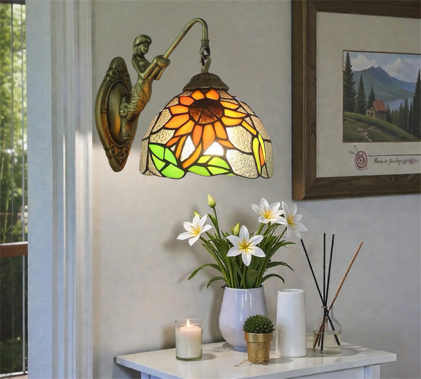 CDH Tiffany Wall Lights with 20cm Shade (12068W)