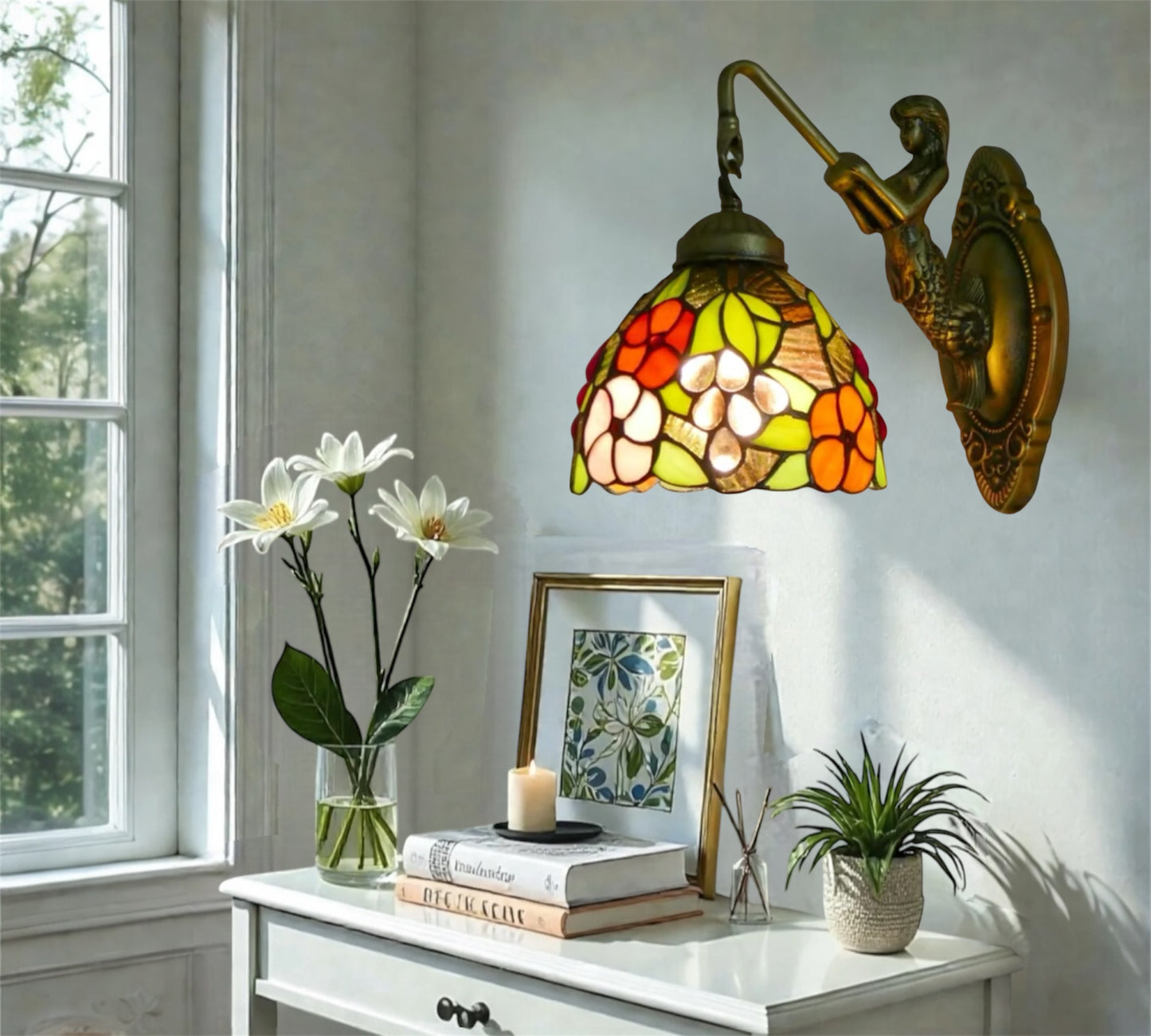 CDH Tiffany Wall Lights with 15cm Shade (12083Q)