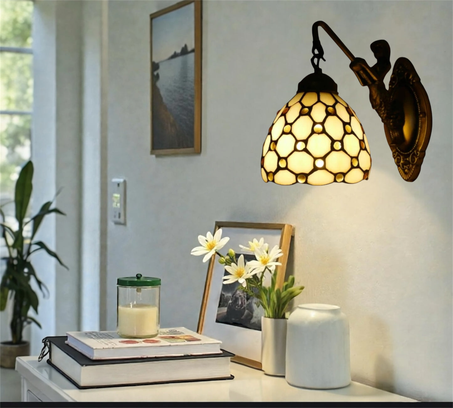 CDH Tiffany Wall Lights with 15cm Shade (12021Q)