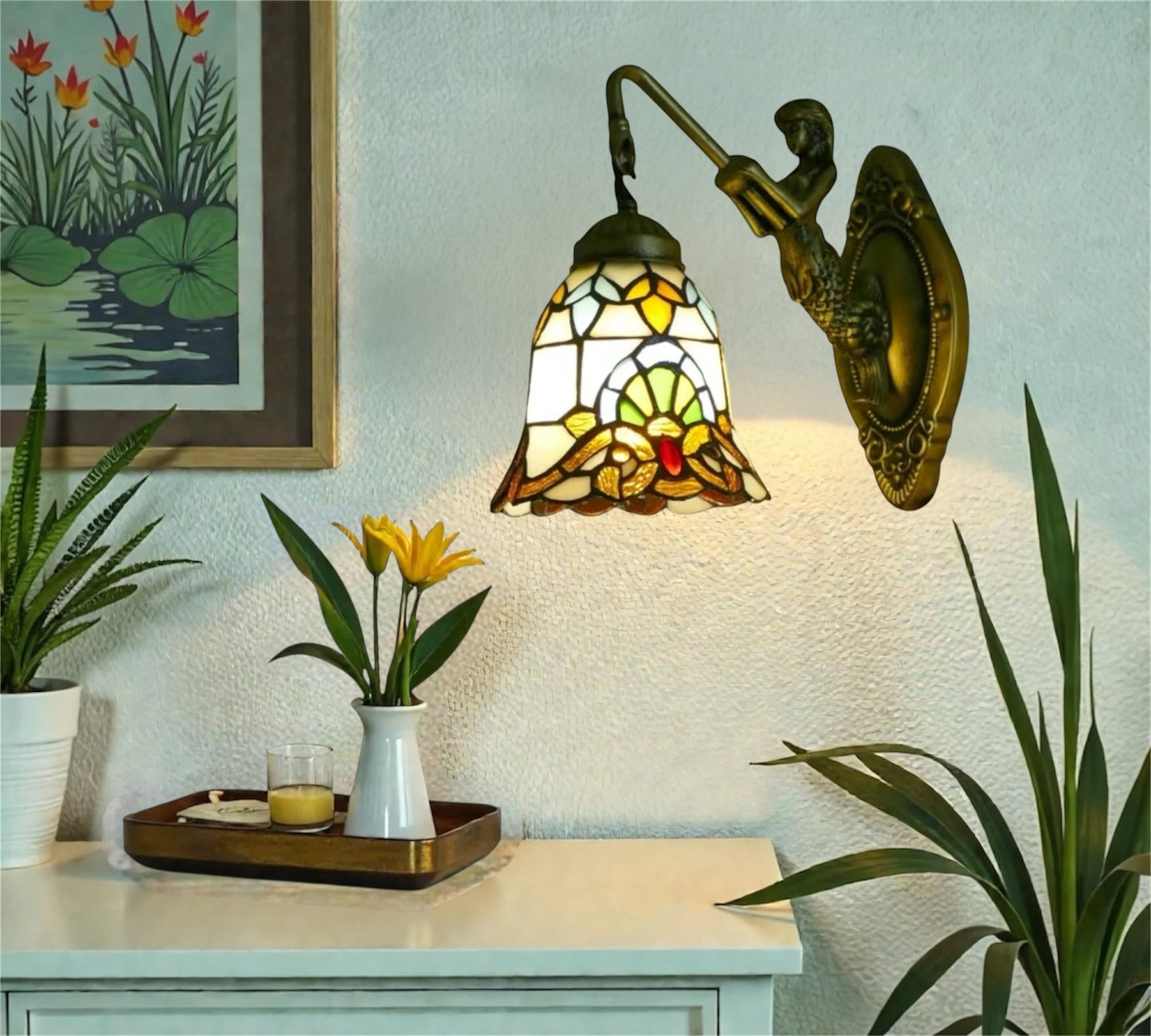 CDH Tiffany Wall Lights with 15cm Shade (12025Q)