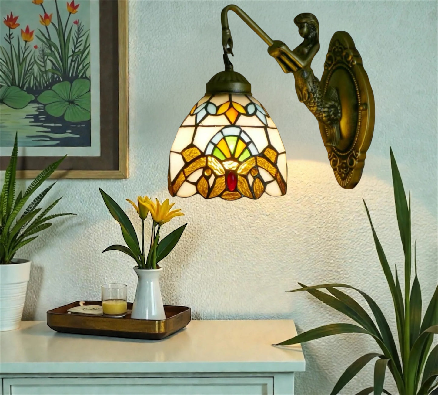 CDH Tiffany Wall Lights with 15cm Shade (12025Q1)
