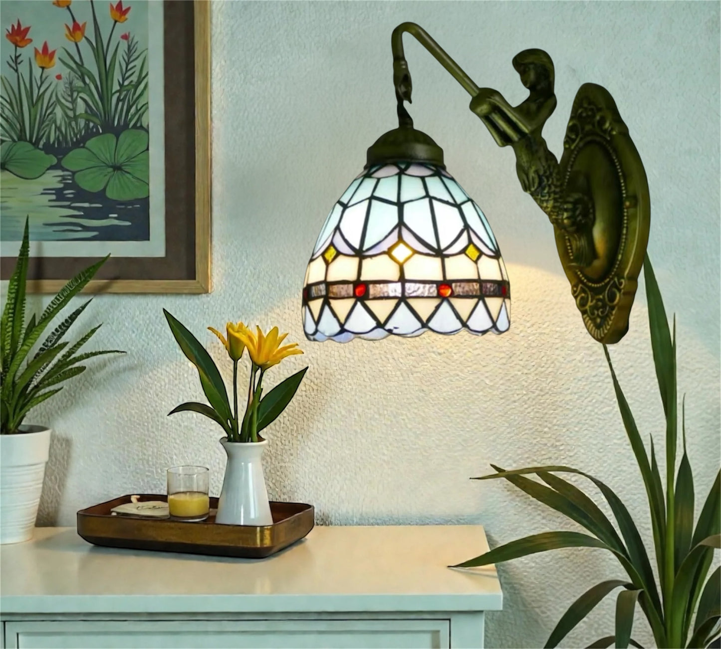 CDH Tiffany Wall Lights with 15cm Shade (12101Q)