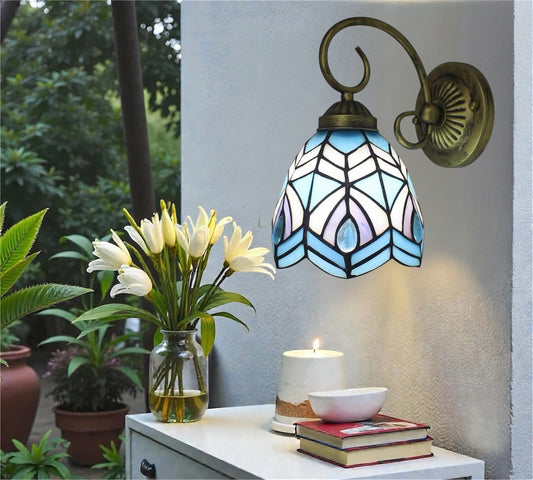 CDH Tiffany Wall Lights with 15cm Shade (15036W)