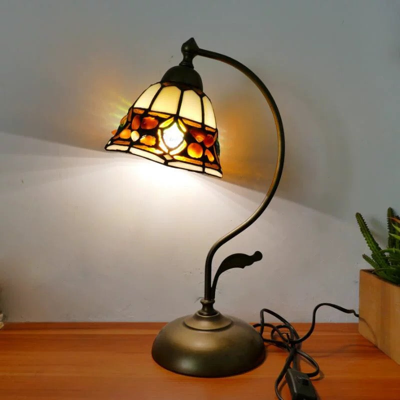 CDH Tiffany Table Lamp with 15cm Shade (26001)