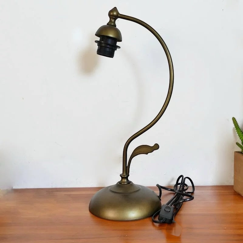 CDH Tiffany Table Lamp with 20cm Shade (15005M)