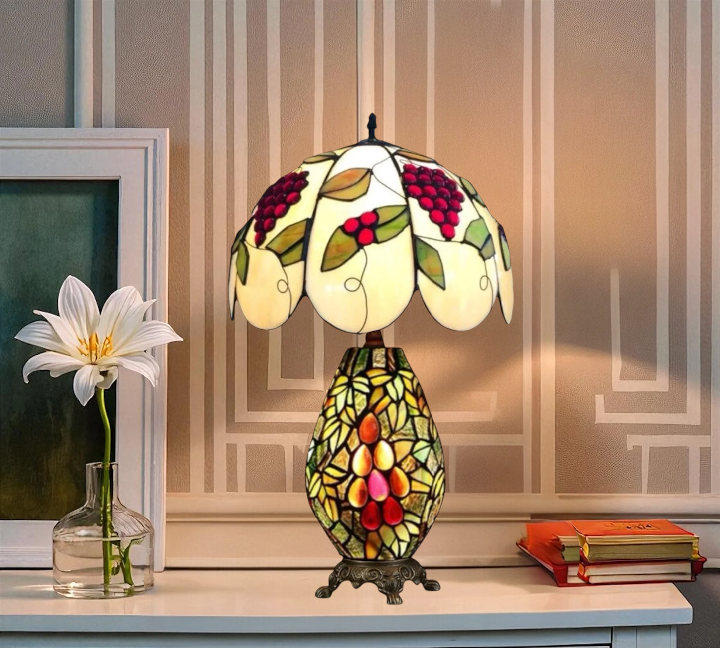 CDH 12" Tiffany Table Lamp (12722A)