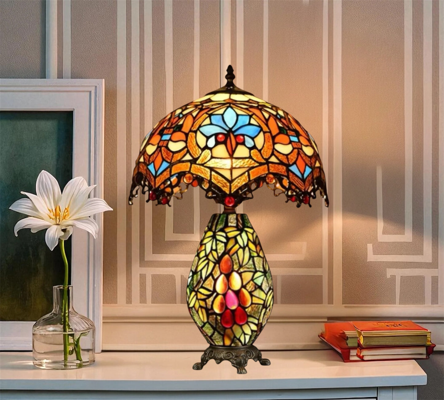 CDH 12" Tiffany Table Lamp (12011A)