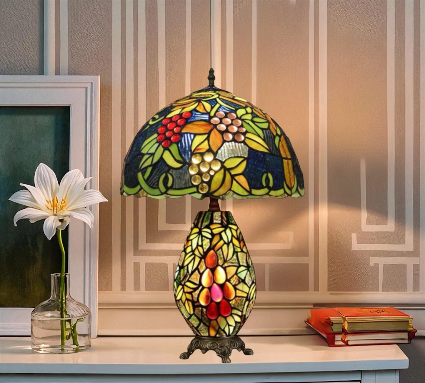 CDH 12" Tiffany Table Lamp (12099A)