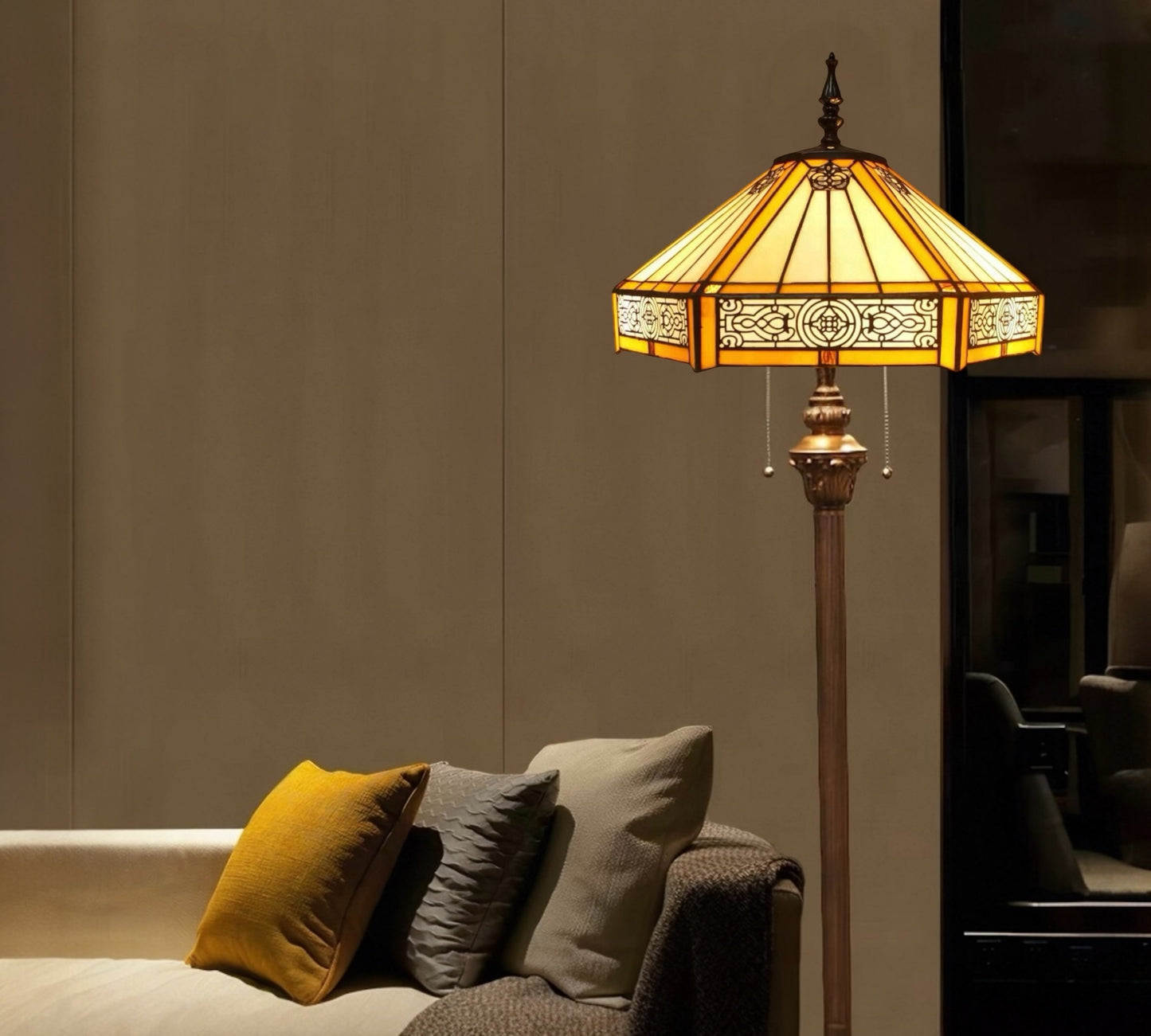 CDH Tiffany Floor Lamp (16004T) 16" 40CM Shade