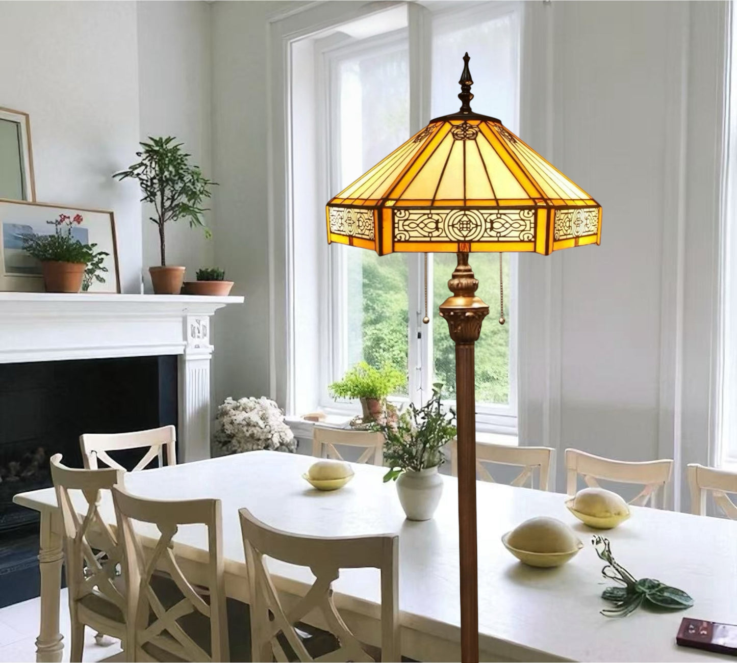 CDH Tiffany Floor Lamp (16004T) 16" 40CM Shade