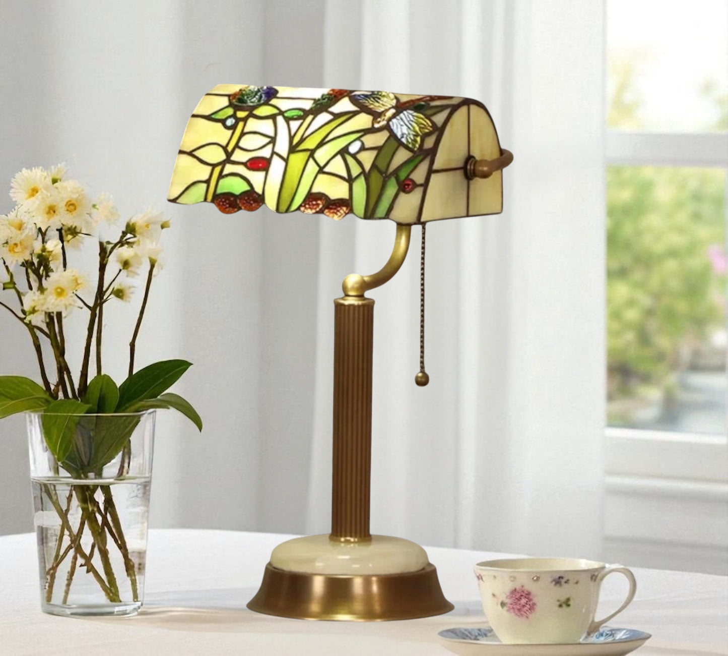 CDH Tiffany Reading Table Lamp with 26cm Shade (12046)
