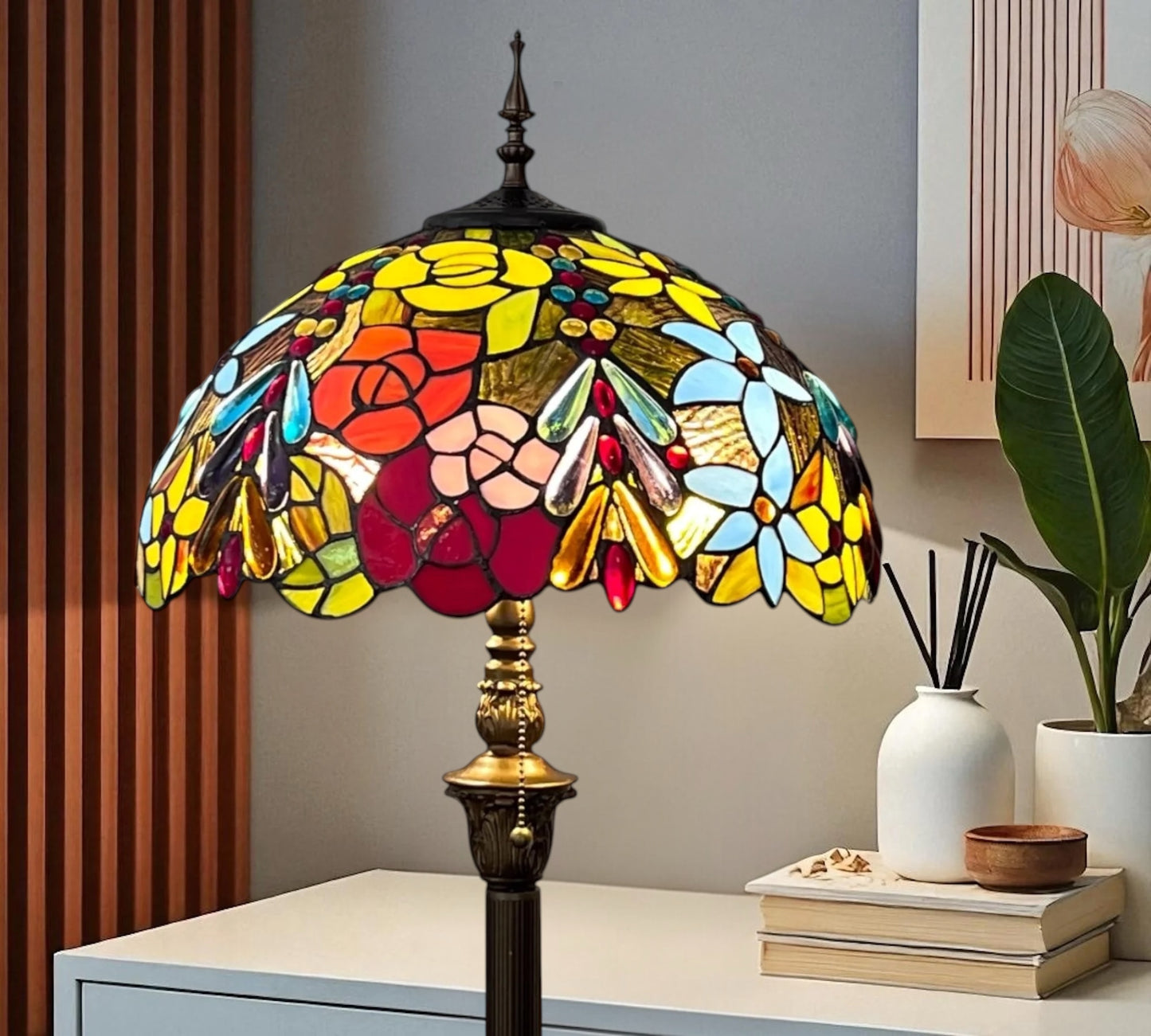 CDH Tiffany Floor Lamp (15016F) 16" 40CM Shade