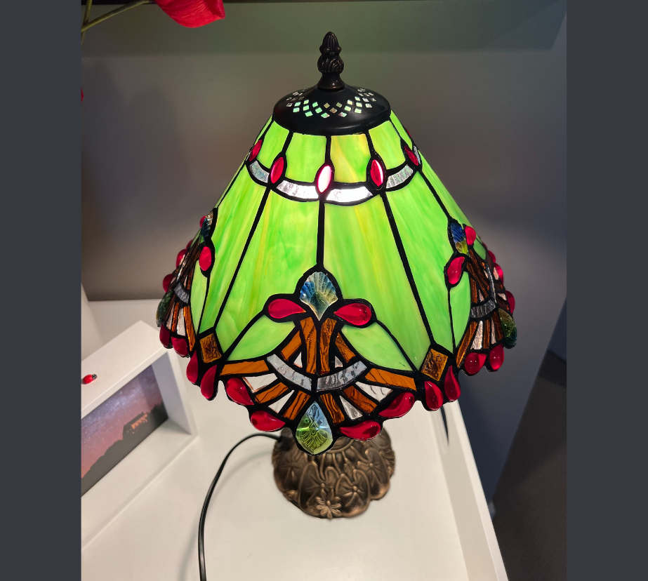 CDH 12" Tiffany Table Lamp (12001G)