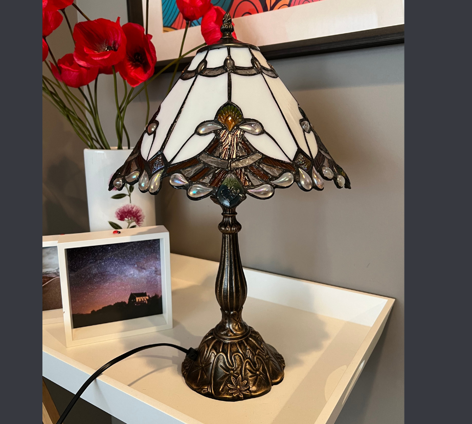 CDH 12" Tiffany Table Lamp (12001W)