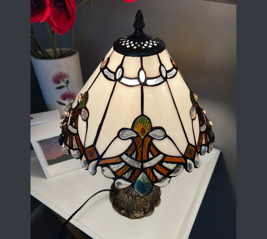 CDH 12" Tiffany Table Lamp (12001W)