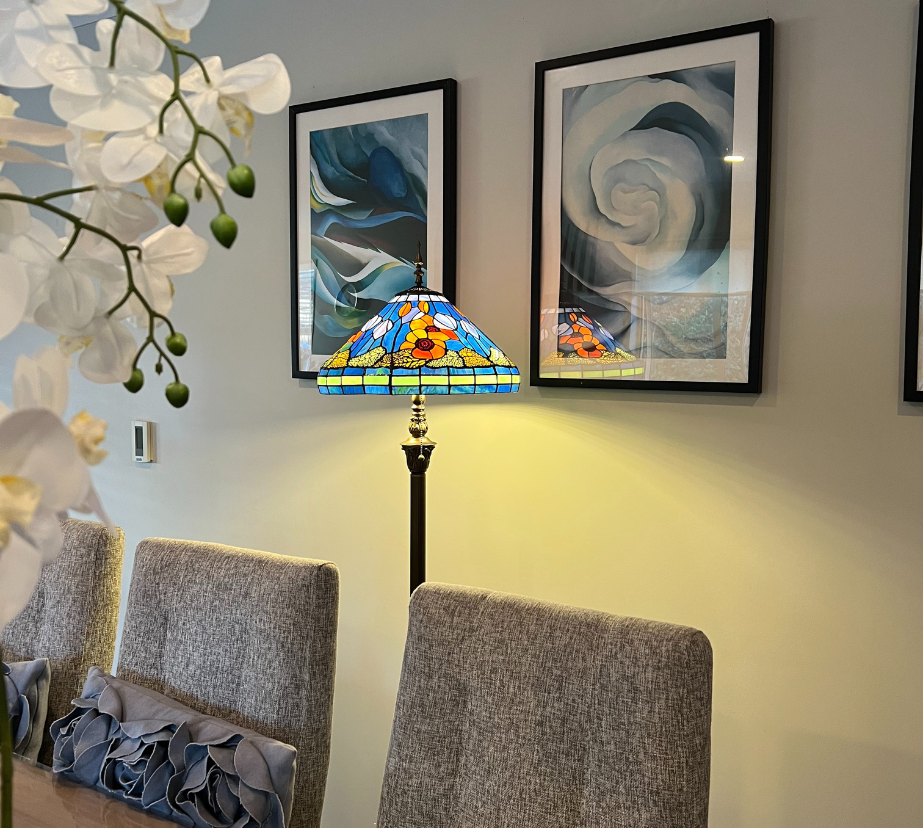 CDH Tiffany Floor Lamp (13003) 16" 40CM Shade