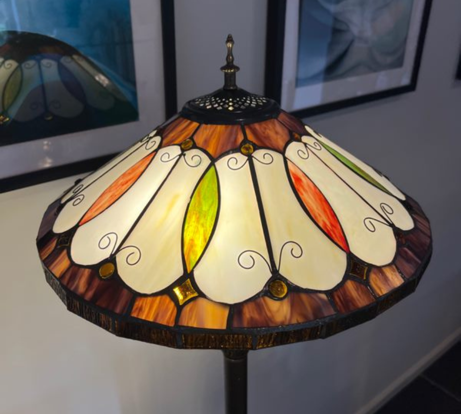 CDH Tiffany Floor Lamp (14002) 16" 40CM Shade