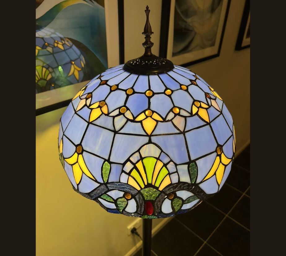 CDH Tiffany Floor Lamp (16942) 16" 40CM Shade