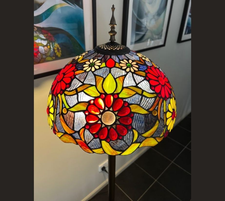 CDH Tiffany Floor Lamp (16939) 16" 40CM Shade