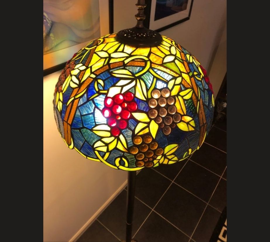 CDH Tiffany Floor Lamp (16937) 16" 40CM Shade