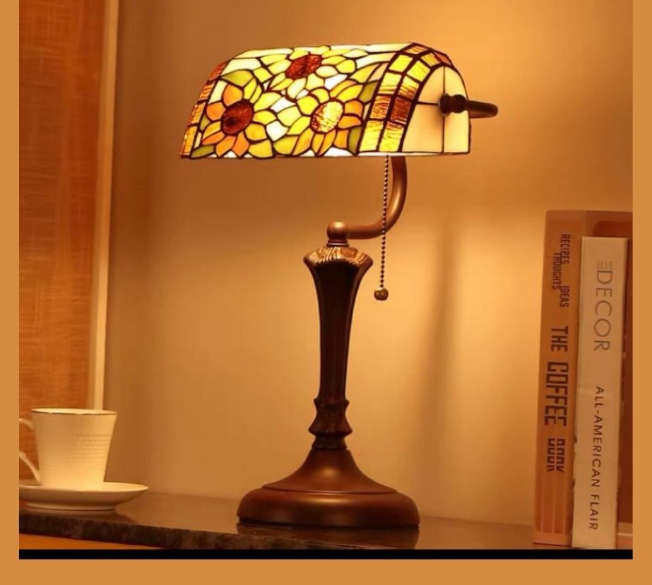 CDH Tiffany Reading Table Lamp (12040)